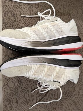 Men's Astrastar Sneaker

Size11